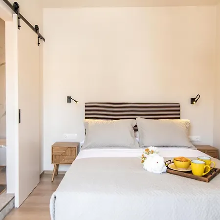 Διαμέρισμα Local Living House *